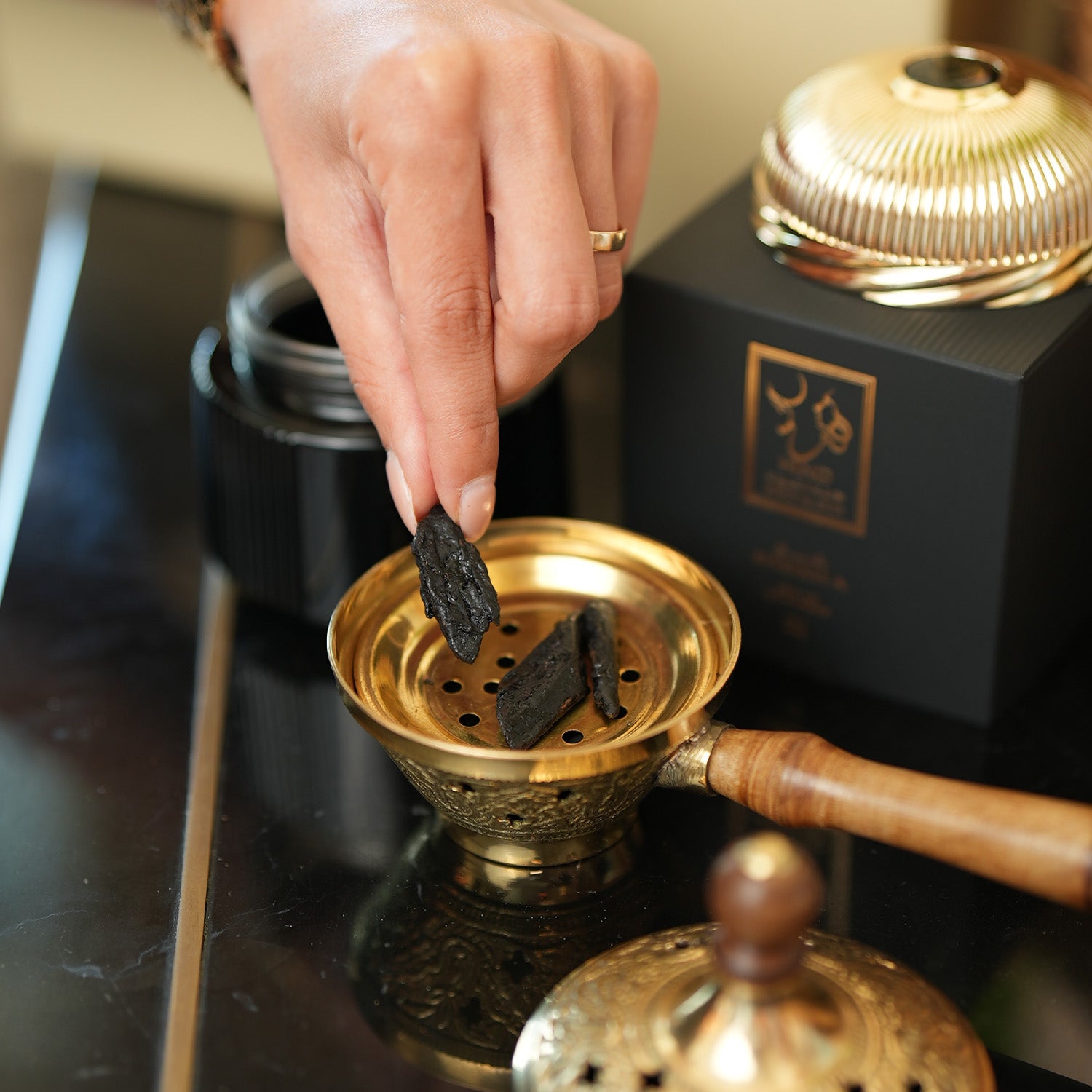 Diwan – Oud & Karak Experience